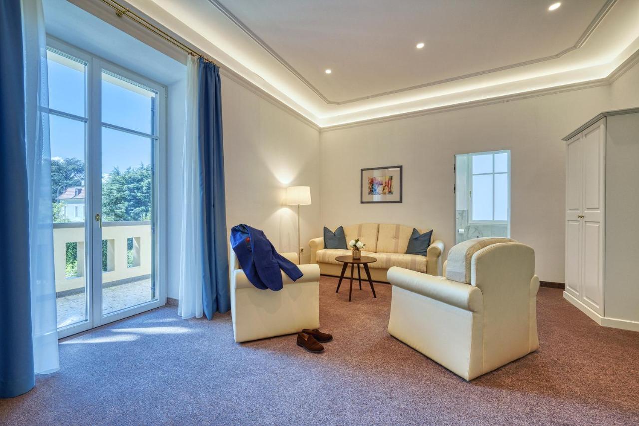 Villa Tell Rooms And Suites Merano Exterior photo